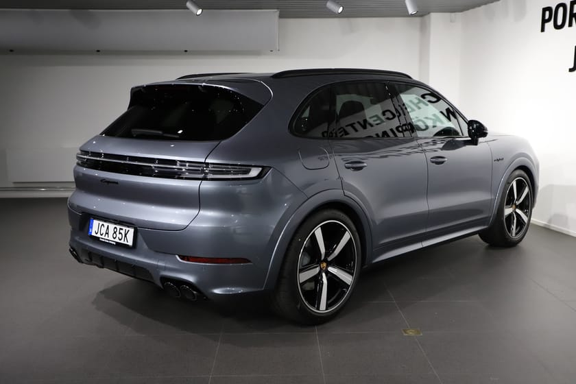 Bild 5 av Porsche Cayenne E-Hybrid Black Edition