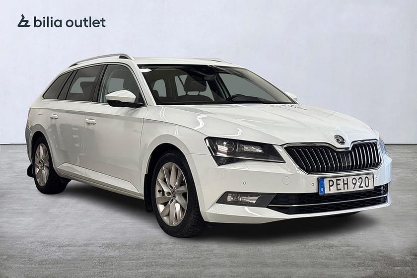 Bild 4 av Škoda Superb Kombi Skoda 2.0 TDI 4x4 DSG Style 190hk CANTON Carplay PDC