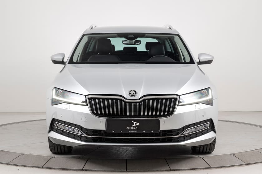 Bilde 4 av Škoda Superb Stasjonsvogn 2,0 TDI 200hk Style 4x4 ACC/Webasto/Krok/Kamera