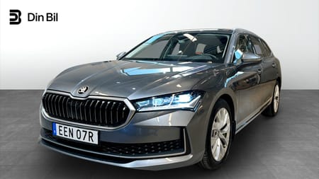 Škoda Superb iV Kombi Selection DSG | Drag/P-värmare/Navigation