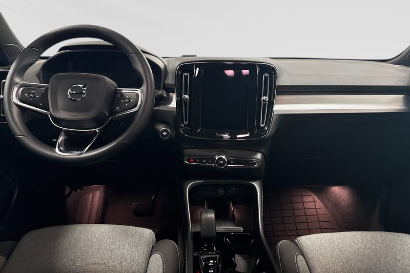 Bild 5 av Volvo XC40 B3 FWD Bensin Plus Dark