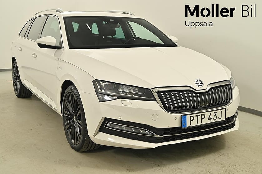 Bild 1 av Škoda Superb iV Kombi Skoda 1.4 TSI 218hk L&K Pano Cockpit Värmare Drag