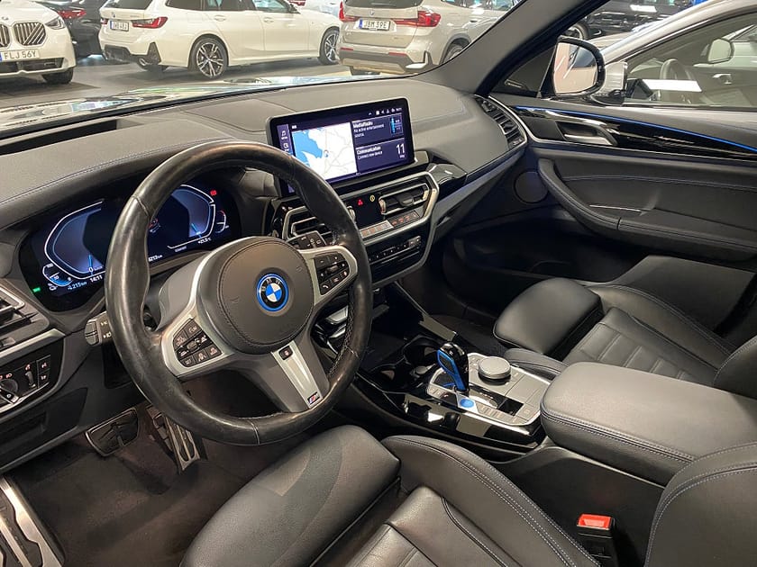 Bild 3 av BMW iX3 M-sport 4,95% ränta Adaptiv Farthållare HUD H/K Keyless
