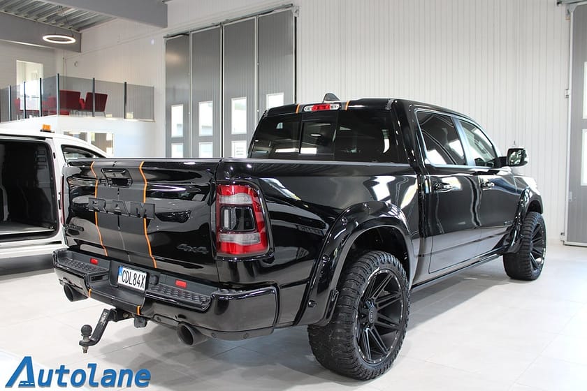 Bild 5 av RAM 1500 Dubbelhytt 5'7" box