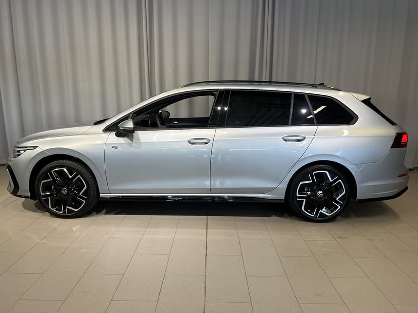 Bild 4 av Volkswagen Golf Sportscombi R-LINE 1,5 eTSI 150HK DSG, DRAG