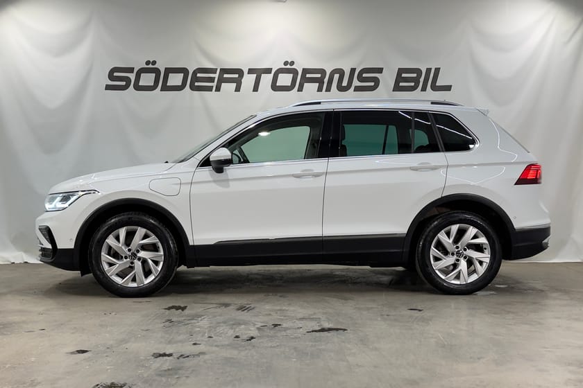 Bild 3 av Volkswagen Tiguan eHybrid 1.4 TSI ELEGANCE COCKPIT 1 BRUKARE MOMSBIL