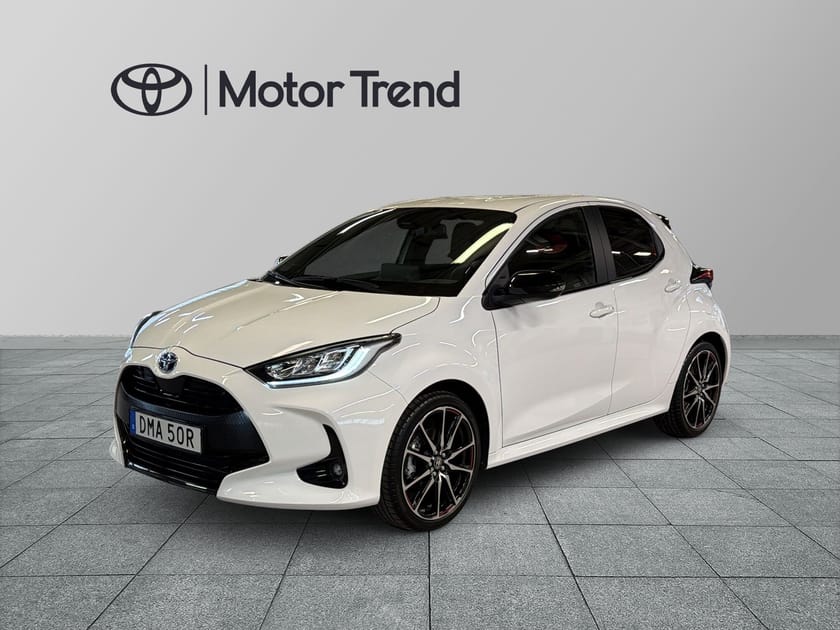 Bild 1 av Toyota Yaris Hybrid CVT 116hk,Style,1.400mil,GPS