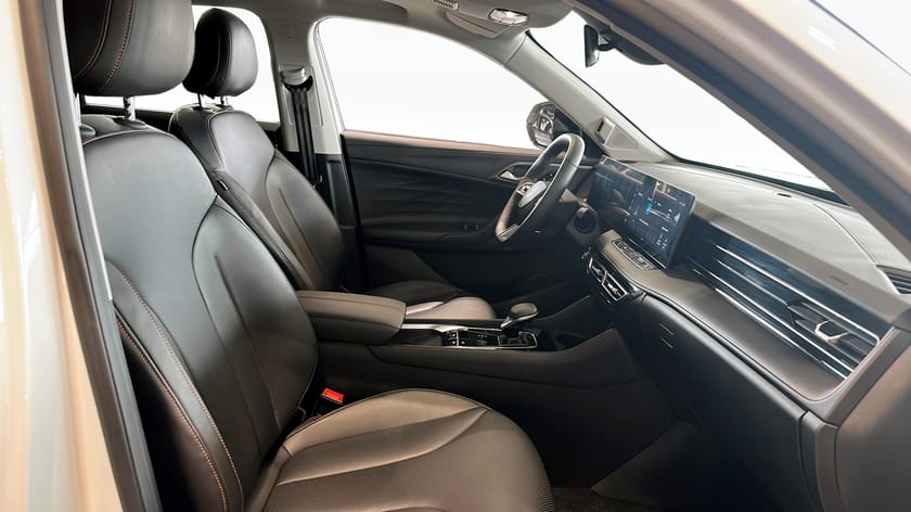 Bild 3 av MG HS PHEV LUXURY PLUG-IN HYBRID 100KM PÅ EL + 0% KAMPANJRÄNTA