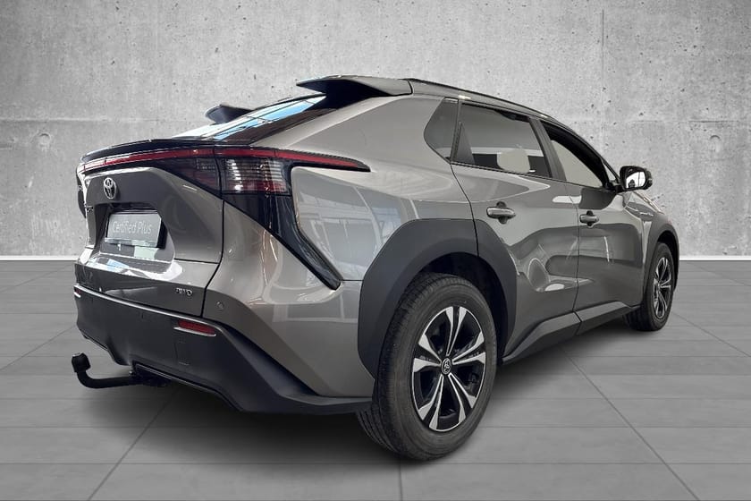 Bilde 5 av Toyota bZ4X Active Tech AWD Tecylbehandlet som ny !