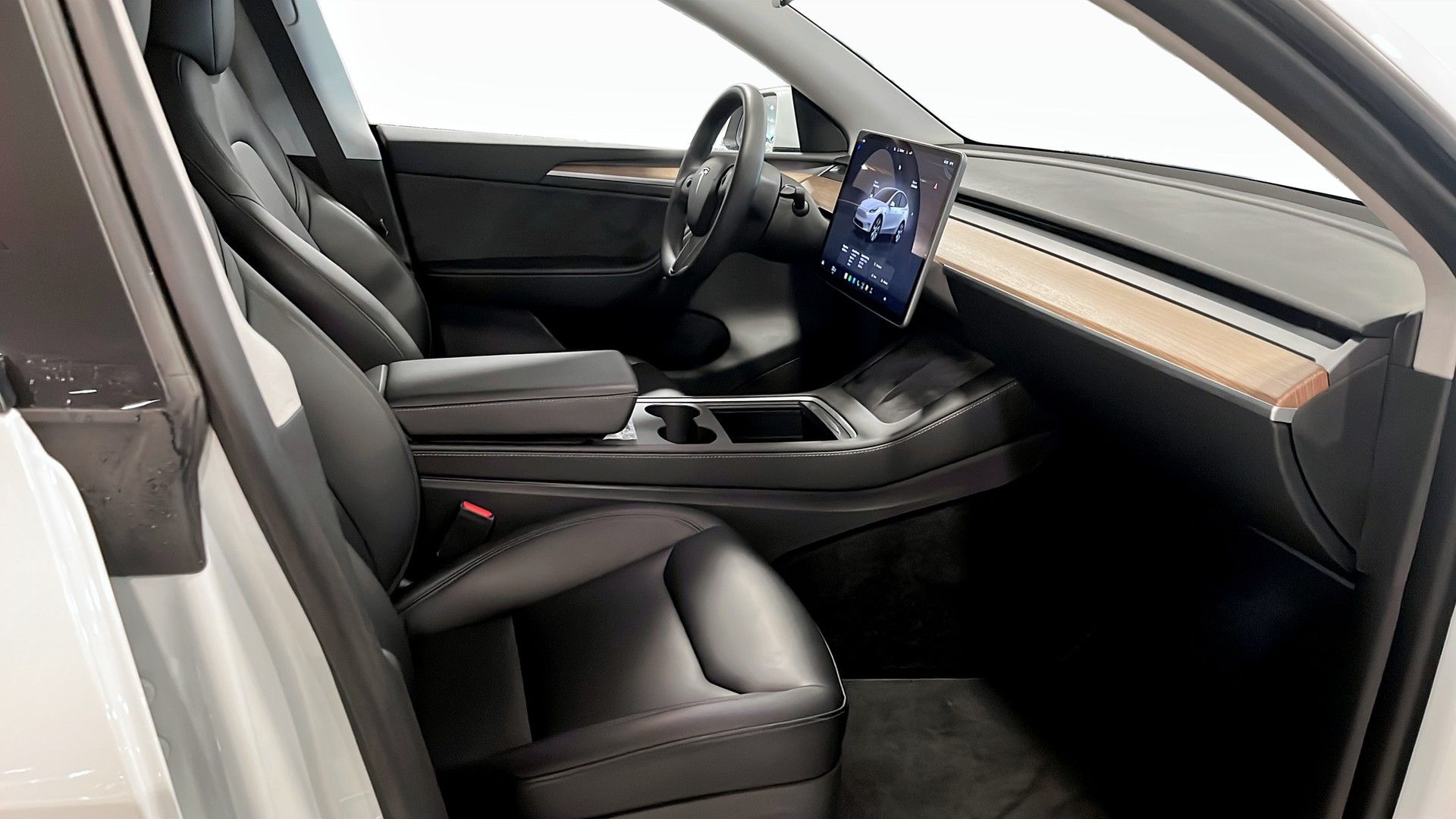 Tesla Model Y Long Range AWD 2024, bild 3/10