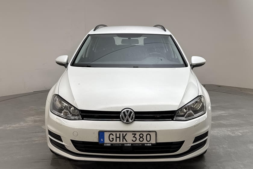 Bild 5 av Volkswagen Golf Sportscombi VII 1.2 TSI 110hk Drag Backkamera