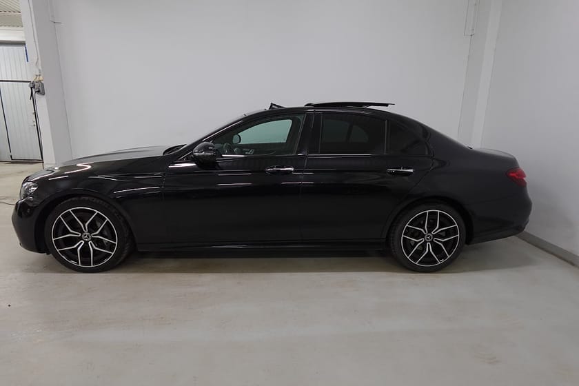 Bild 3 av Mercedes-Benz E 220 d 4MATIC 4M 9G 360 AMG Premium Plus Pano Burmester Värmare