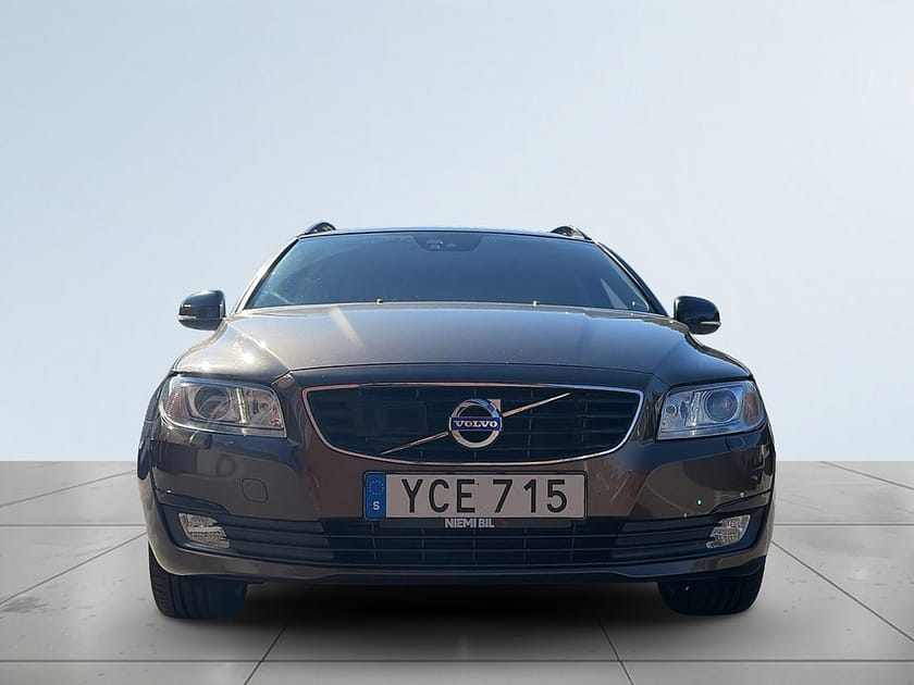 Bild 2 av Volvo V70 D3 Classic Sport Drag Dvärme Navi Adpt fhåll S&V-däck