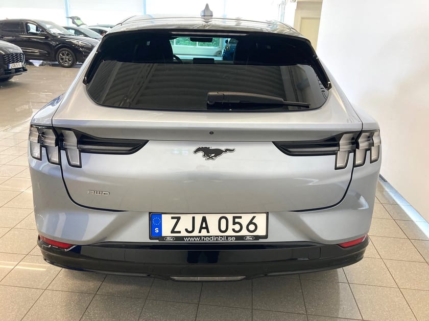 Bild 3 av Ford Mustang Mach-E Standard Range AWD AWD, (70 KWH) 269 HK SR Privatleasing 18 Mån 5495:-