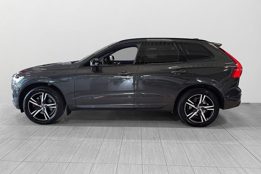 Bild 3 av Volvo XC60 T8 Twin Engine AWD R-Design Pano Drag HUD