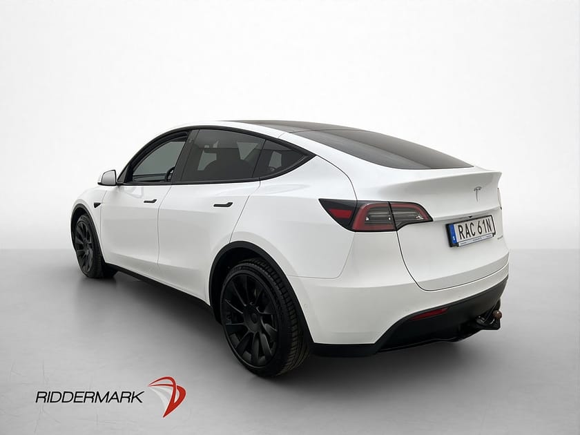 Bild 3 av Tesla Model Y Long Range AWD Panorama Dragkrok Autopilot