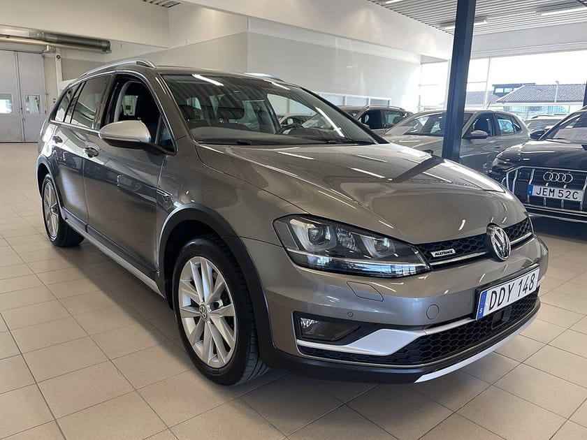 Bild 1 av Volkswagen Golf Alltrack 1.8 TSI 180HK 4Motion Dragkrok / Värmare