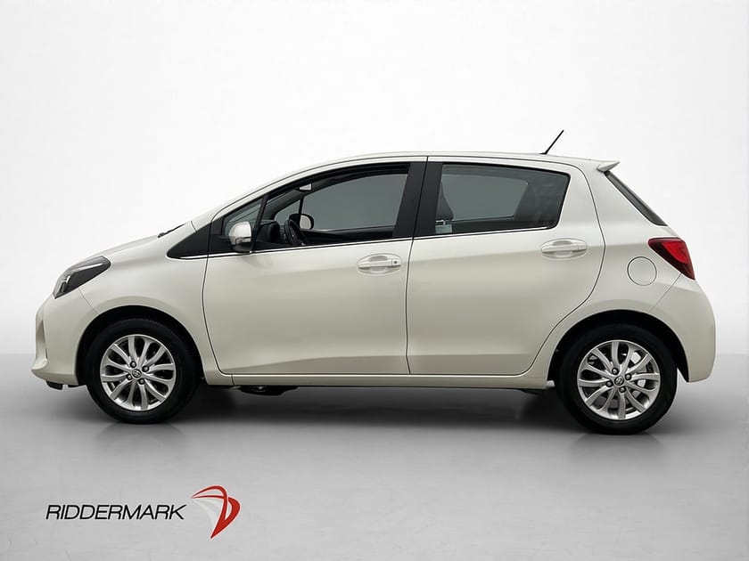 Bild 4 av Toyota Yaris 1.33 Dual VVT-i Executive Kamera 2928 MIL 99hk