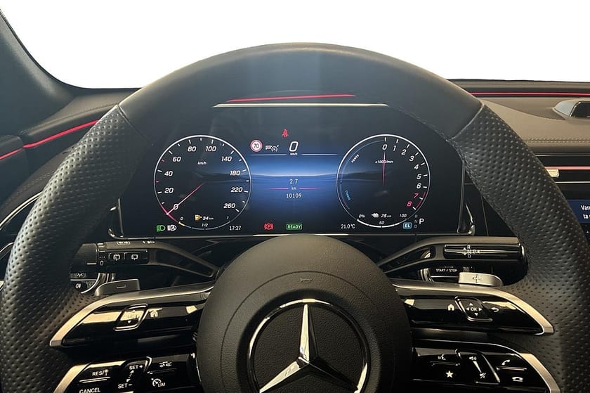 Bild 5 av Mercedes-Benz E 300 T e E300 AMG Line Advanced Plus | Superscreen | HUD | 360 |