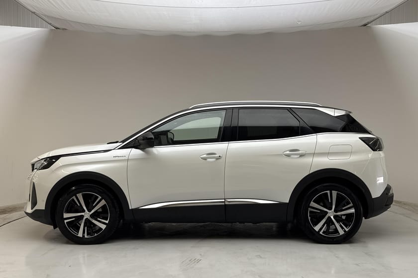 Bild 2 av Peugeot 3008 HYBRID4 300 1.6 Plug-in Hybrid 4 300hk GT-Line GPS Drag