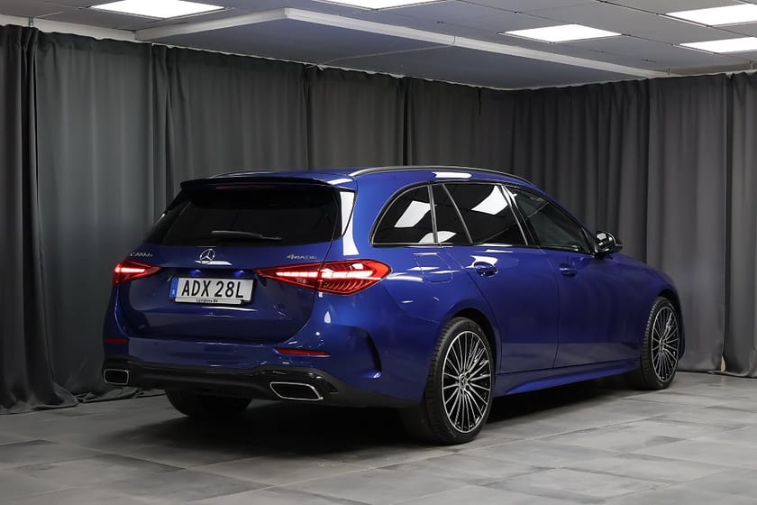 Bild 2 av Mercedes-Benz C 300 T de 4MATIC AMG Advanced Plus Burmester Drag MOMS