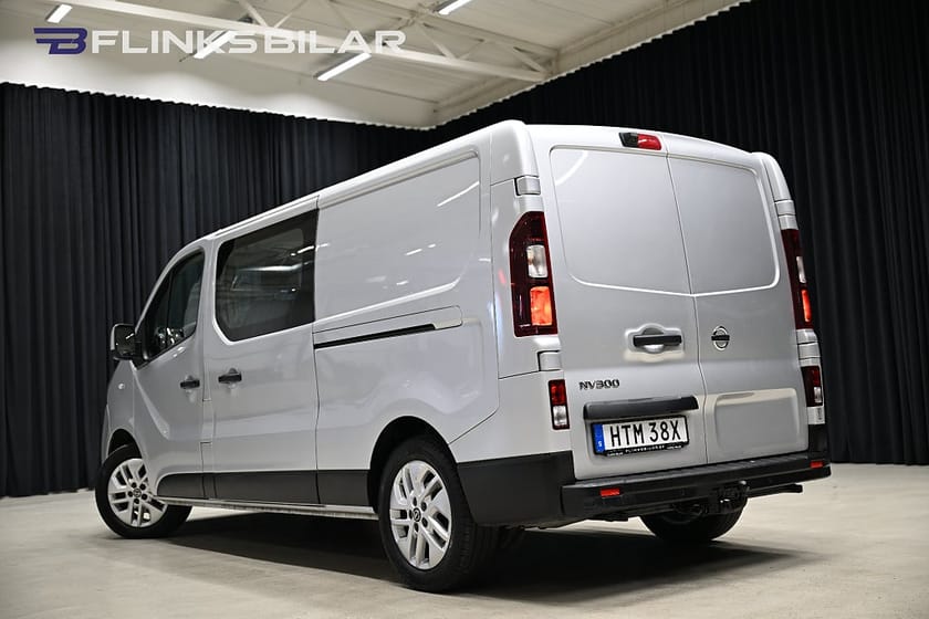 Bild 5 av Nissan NV300 Skåpbil 170HK L2 Automat|Dubbelhytt|Dubbeldörr|EnÄgare|SeUtr!