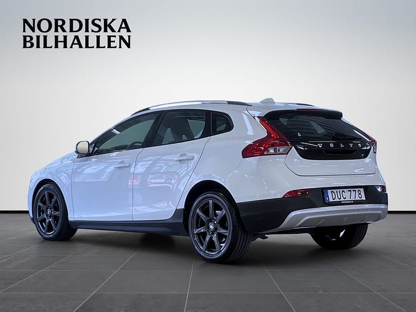 Bild 5 av Volvo V40 Cross Country D2 Powershift Momentum Värmare Bluetooth P-sensor