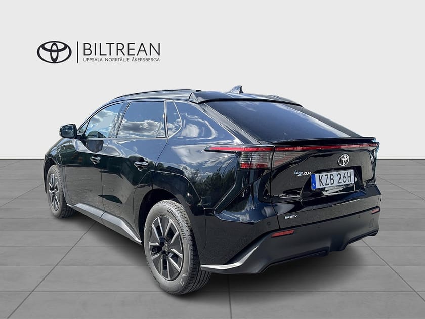 Bild 4 av Toyota bZ4X 73.1 kWh FWD Active Tech Vinterhjul ingår