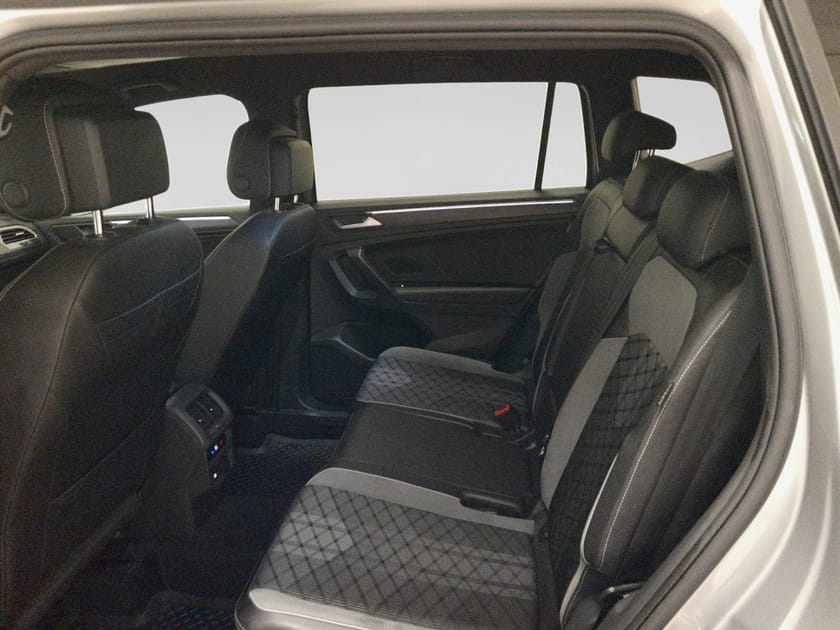 Bild 5 av Volkswagen Tiguan Allspace 5-sätes 2.0Tsi 4-motion DSG / R-Line / Drag / Värmare /
