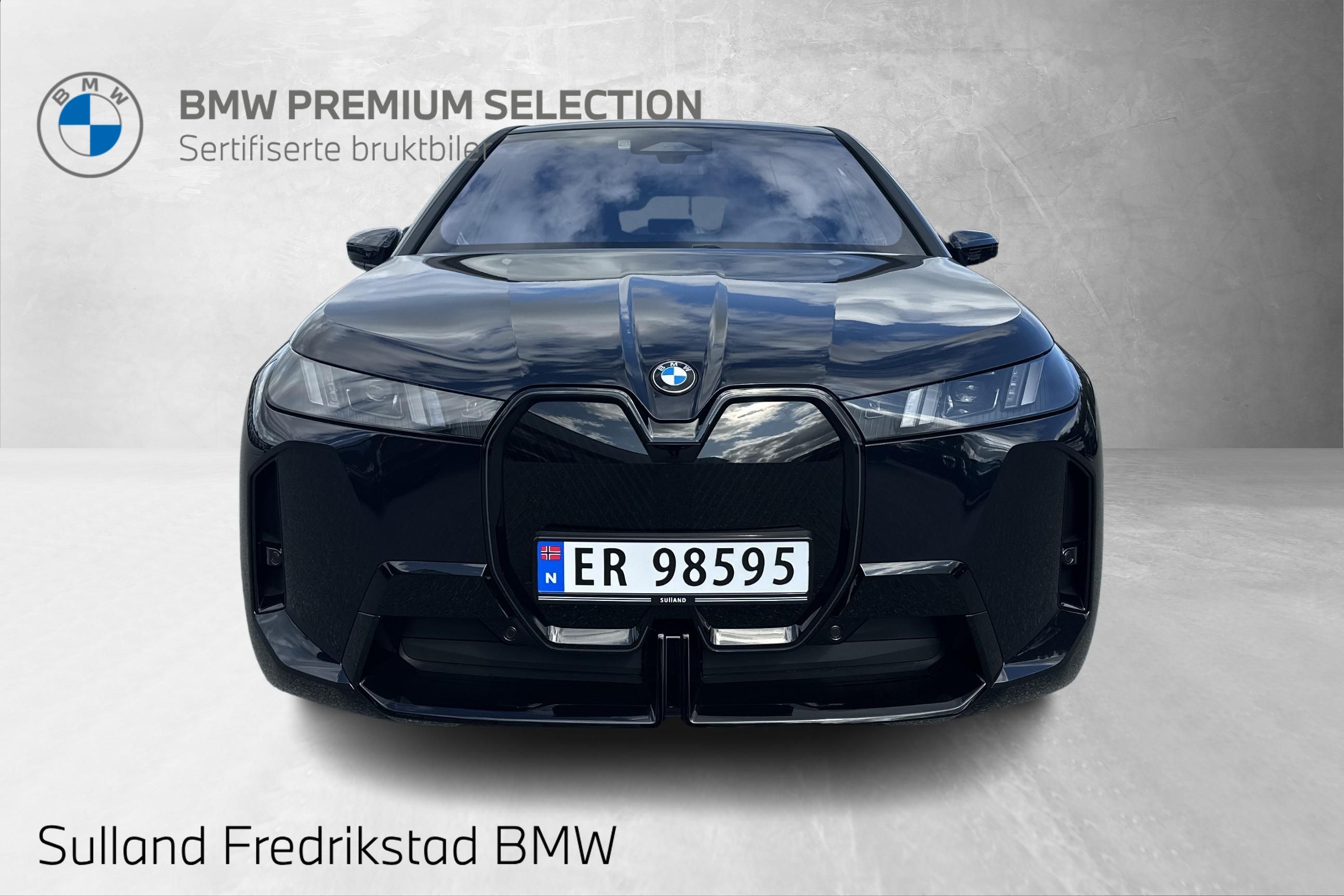 BMW iX xDrive60, 544ps, 2026