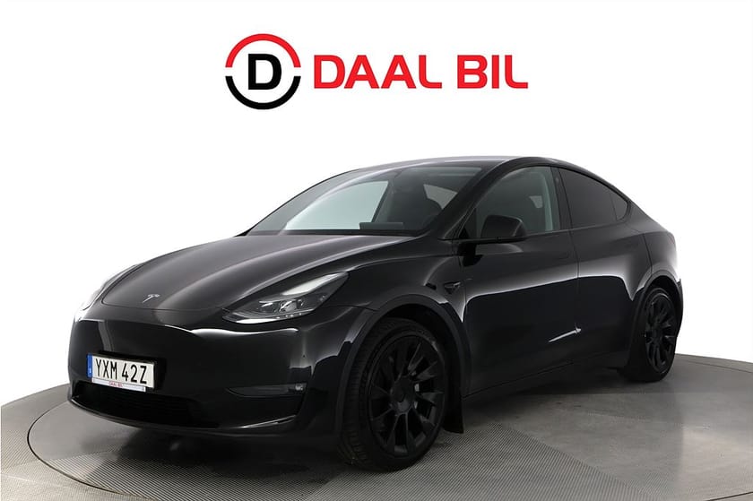 Bild 1 av Tesla Model Y Long Range AWD 514HK PANORAMA DRAG VÄRMARE B-KAMERA NFC