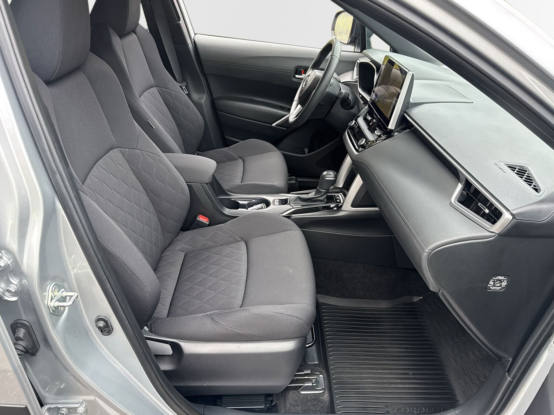 Toyota Corolla Cross 2023, bild 6/10