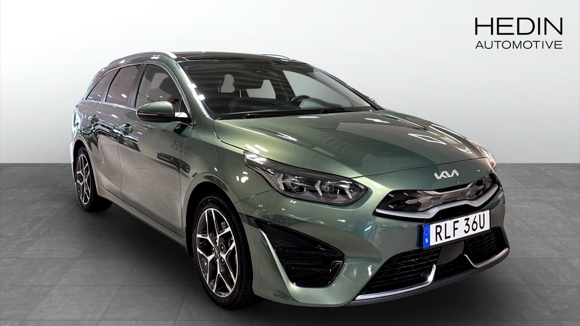 Kia Ceed Sportswagon Plug-in Hybrid 2024, photo 3/10