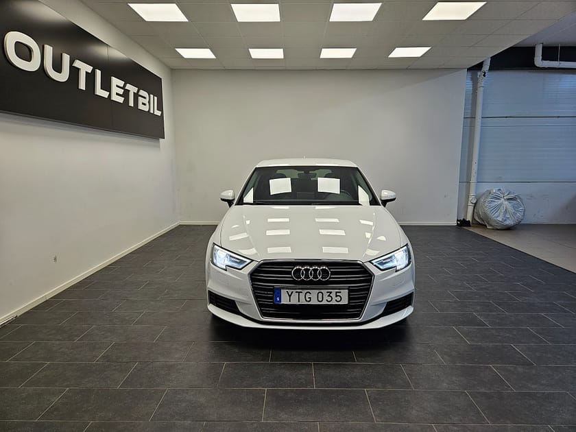 Bild 4 av Audi A3 Sportback 1.5 TFSI 150hk S Tronic Proline PDC
