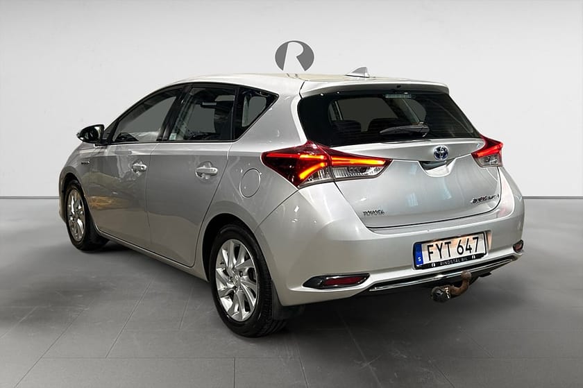 Bild 5 av Toyota Auris Hybrid e-CVT 136 HK AUT ACTIVE DRAG M&K 360KR/ÅR  16"