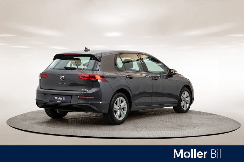 Bilde 5 av Volkswagen Golf 8 life   110etsi     dsg
