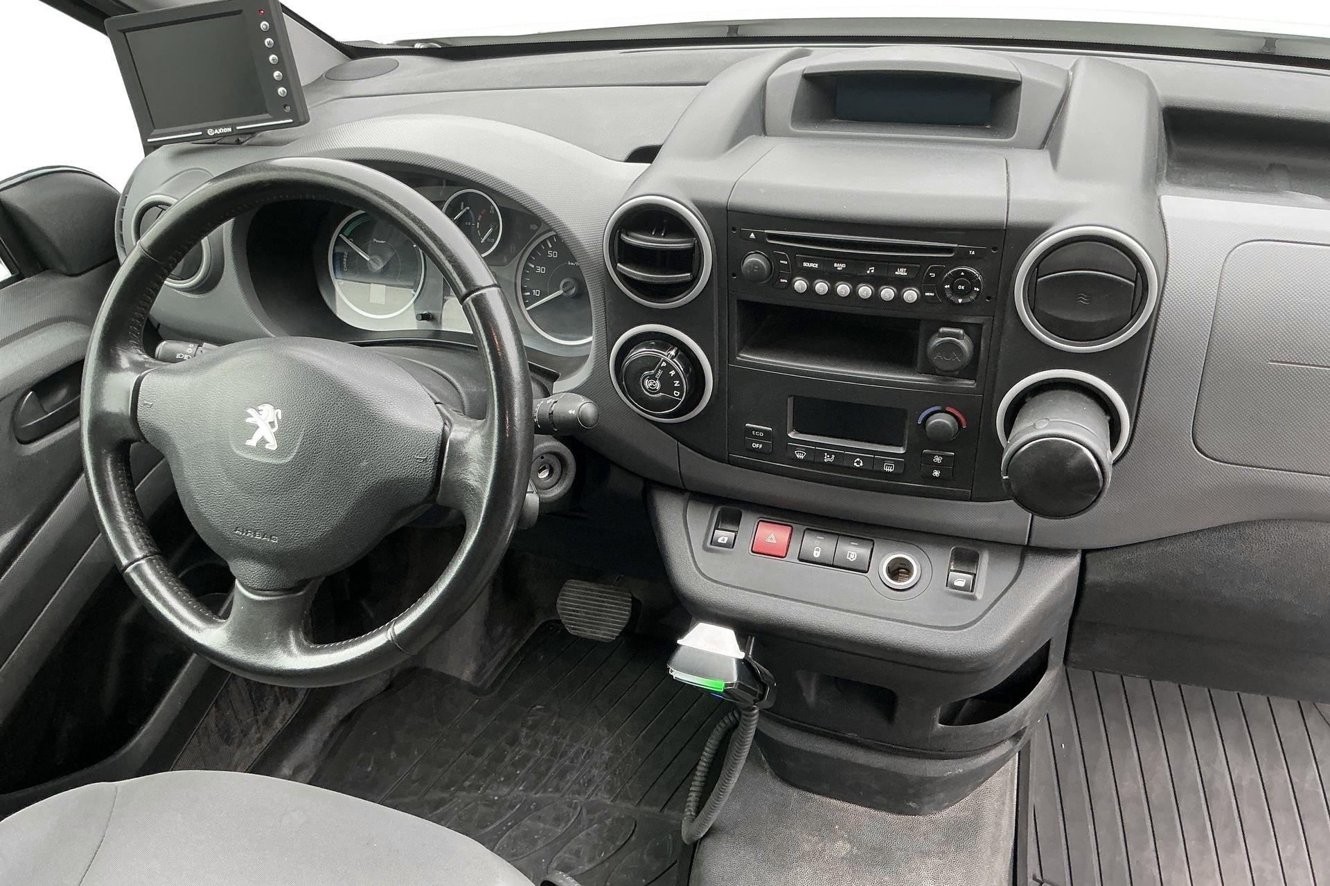 Peugeot Partner Electric Van 2016, photo 7/10
