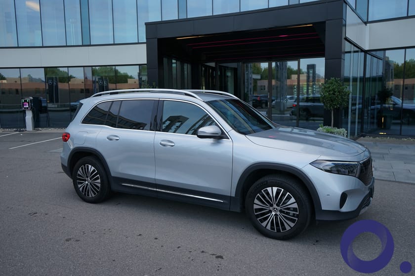 Bilde 2 av Mercedes-Benz EQB 300 4MATIC