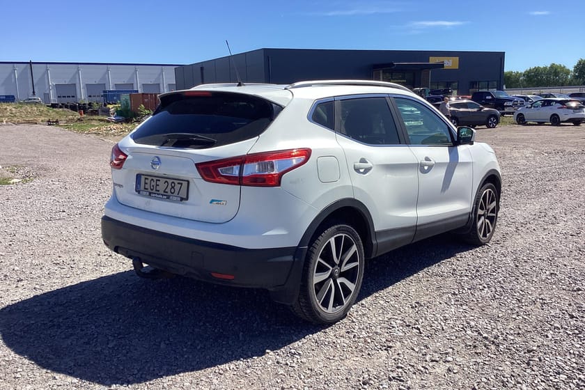 Bild 5 av Nissan Qashqai 1.6 dCi (130hk) Tekna Reparationsobjekt