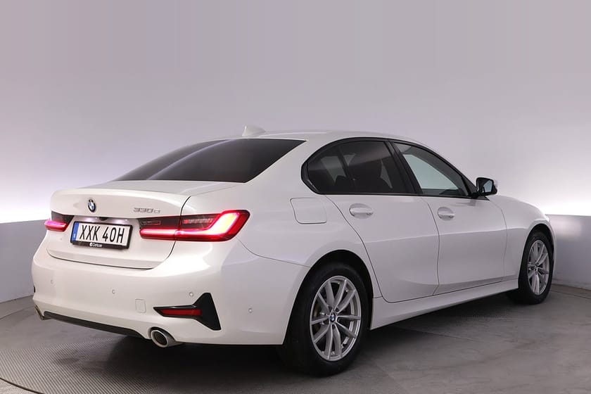 Bild 5 av BMW 330e Sedan Sportline HiFi AdapFarth Kamera Navi