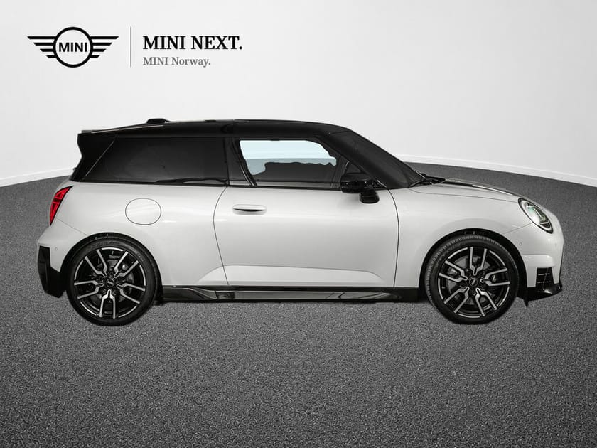 Bilde 4 av MINI Cooper SE JCW Trim Package XL + V-hjul