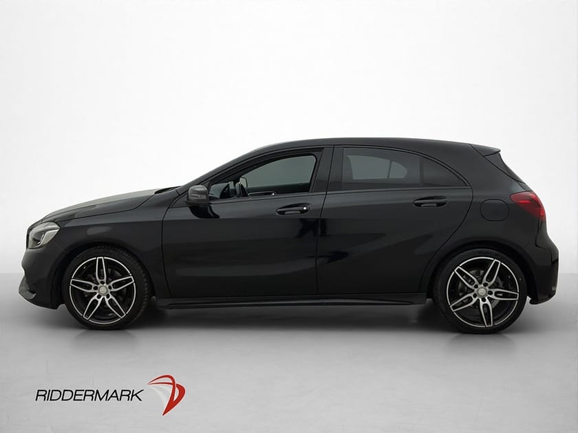 Bild 4 av Mercedes-Benz A 180 122hk AMG Line Sensorer Svart Innertak