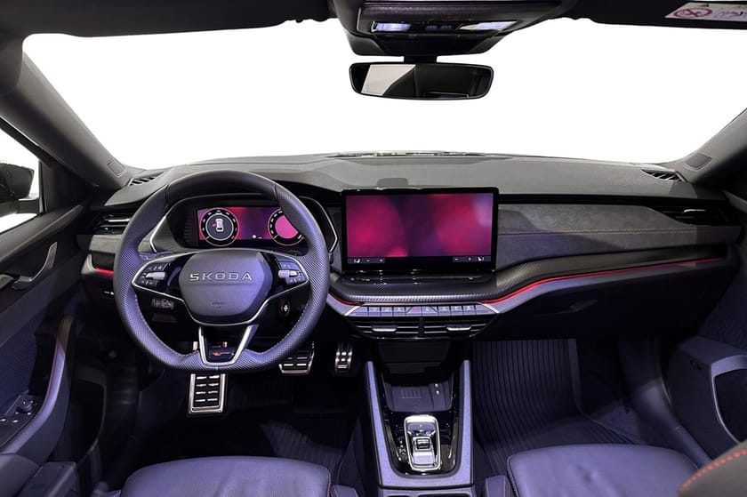 Bild 5 av Škoda Octavia Kombi RS 2,0 TSI 265 HK 7 VXL DSG