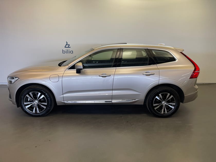 Bild 2 av Volvo XC60 Recharge T6 Core Bright / Dragkrok / Läder / Navigation /