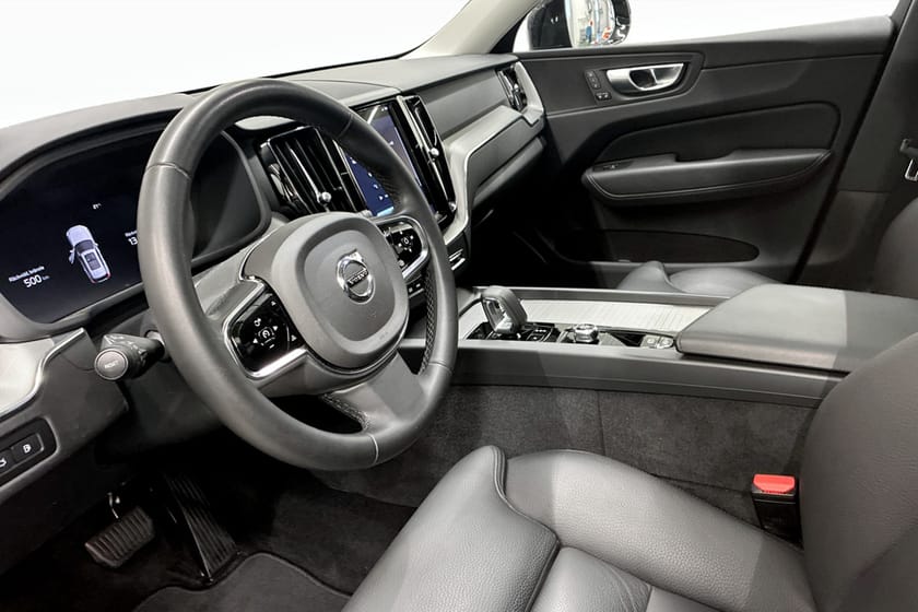 Bild 5 av Volvo XC60 Recharge T6 Plus Dark
