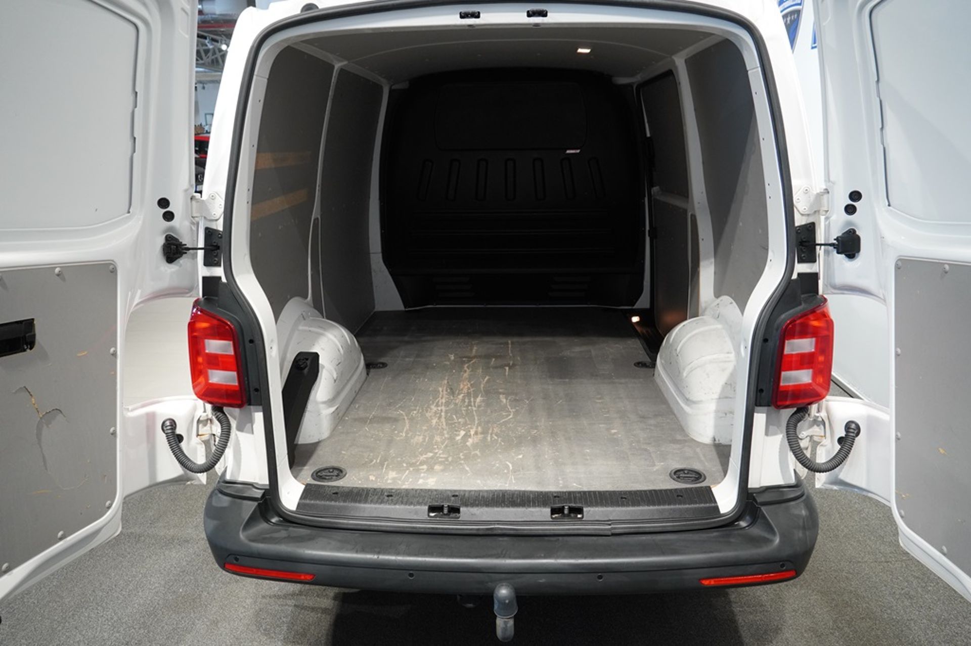 Volkswagen Transporter 2019, bild 4/6