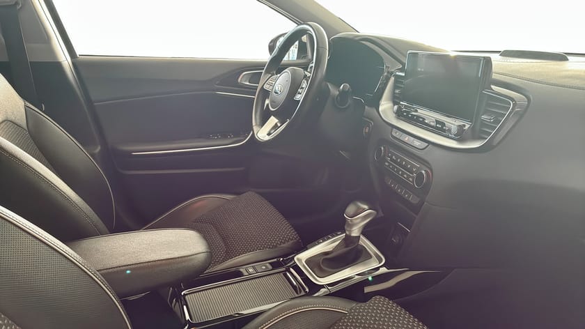 Bild 3 av Kia XCeed Plug-in Hybrid PHEV ADVANCE PLUS Navi/B-kamera/Carplay
