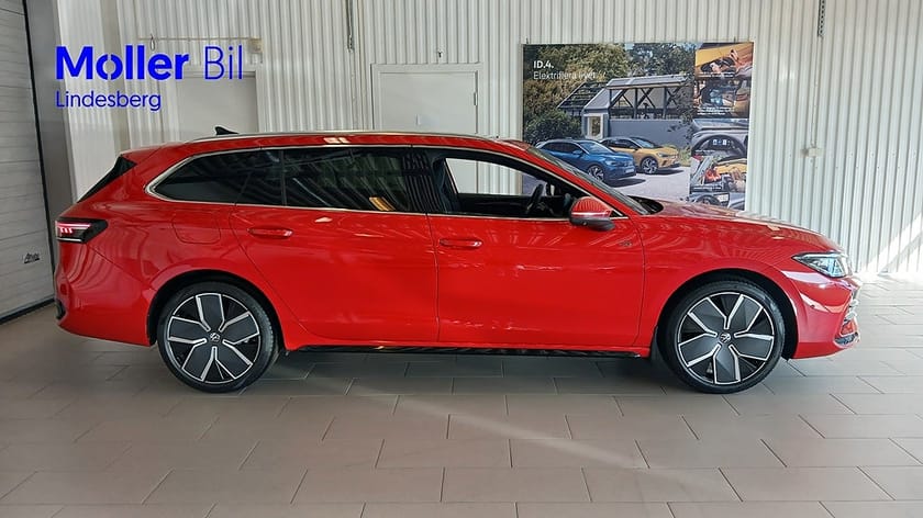 Bild 4 av Volkswagen Passat Variant eHybrid SC R-LINE, 272HK, DSG6, AREA VIEW, DRAG