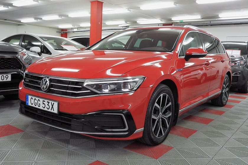 Bild 1 av Volkswagen Passat Sportscombi GTE 1.4 TSI Cockpit Laddhybrid 360° kam SoV Hjul Drag