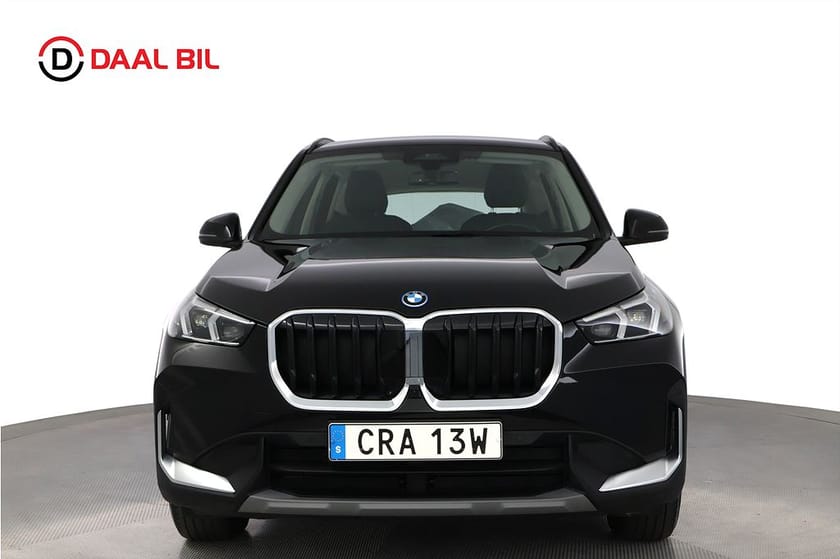 Bild 2 av BMW X1 xDrive25e 245HK 16,3kWh H/K® 3D-VIEW HUD VÄRMARE NFC